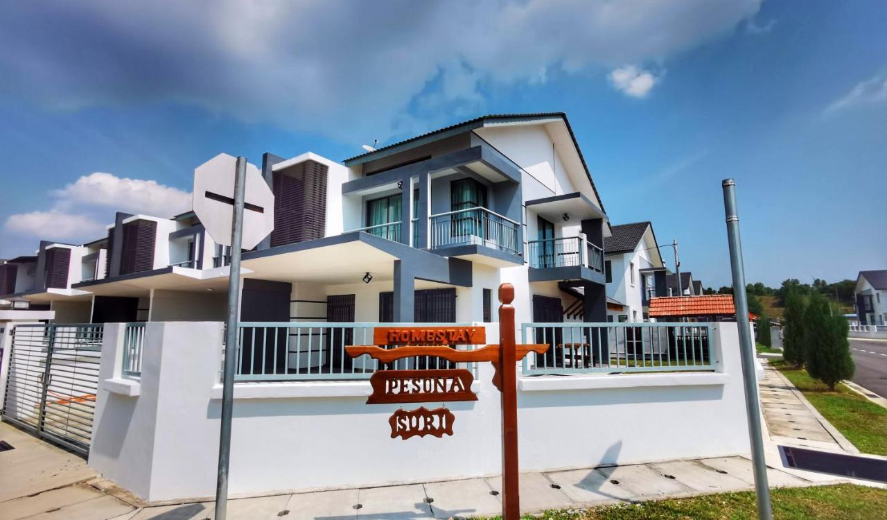 Pesona Suri Homestay Batu Pahat Εξωτερικό φωτογραφία